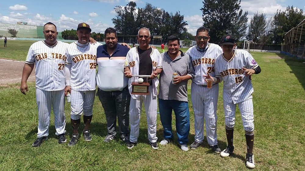 Cristeros de Yurécuaro tienen rival para los playoffs en la liga de béisbol de Ocotlán