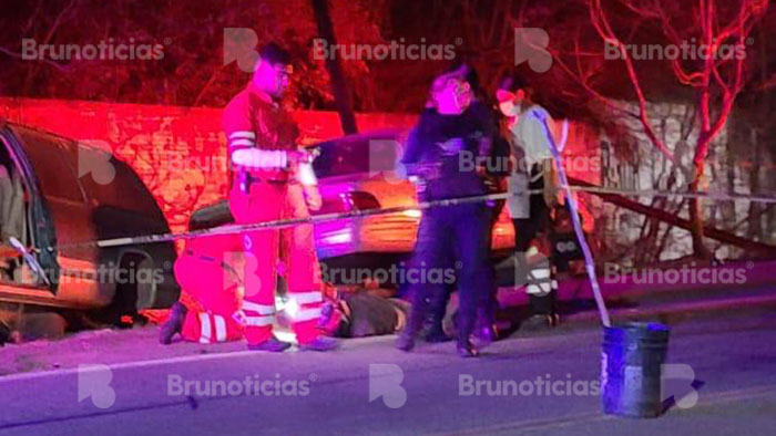 Joven motociclista pierde la vida en Pénjamo al chocar contra vehículo estacionado