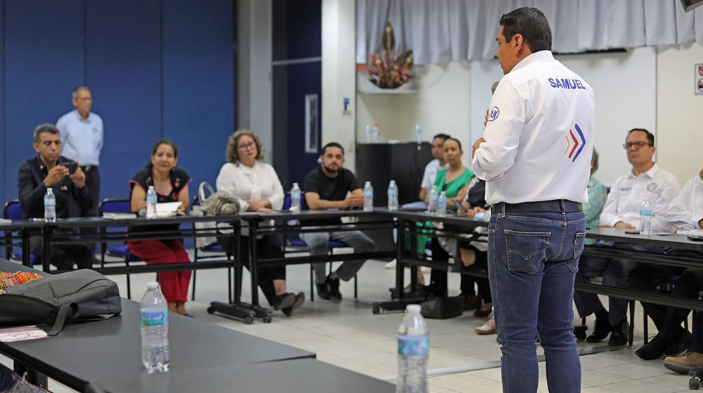 Presenta Samuel Hidalgo propuestas en foro ciudadano del Club Rotario La Piedad