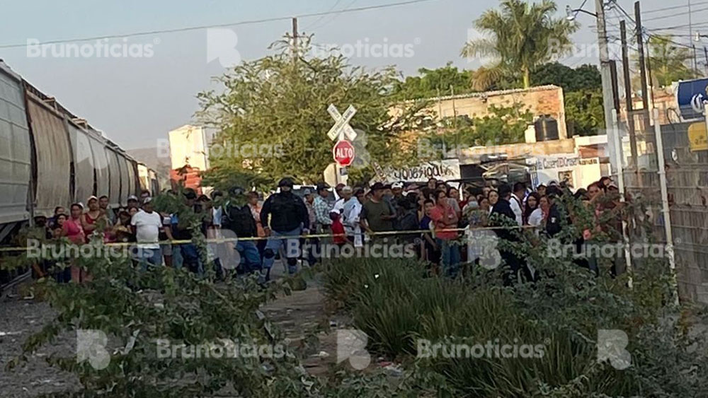 1 muerto y 2 heridos al ser arrollados por el tren en Yurécuaro